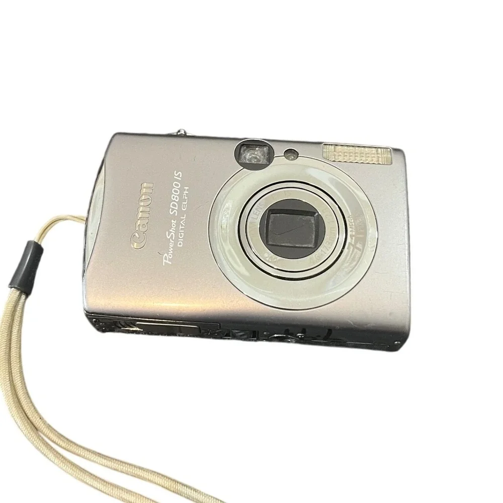 Canon PowerShot SD800 IS Digital ELPH Camera Silver 7.1MP Digicam Y2K